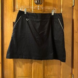 Golf Wear skirt by Allison Whitmore size 14 🍎